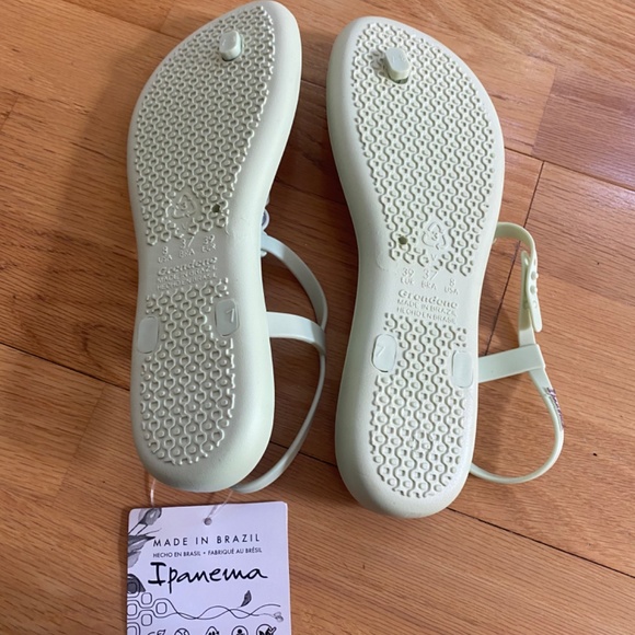 Impanema Sandals - Picture 3 of 3